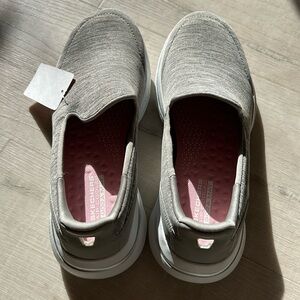 Brand new Skechers